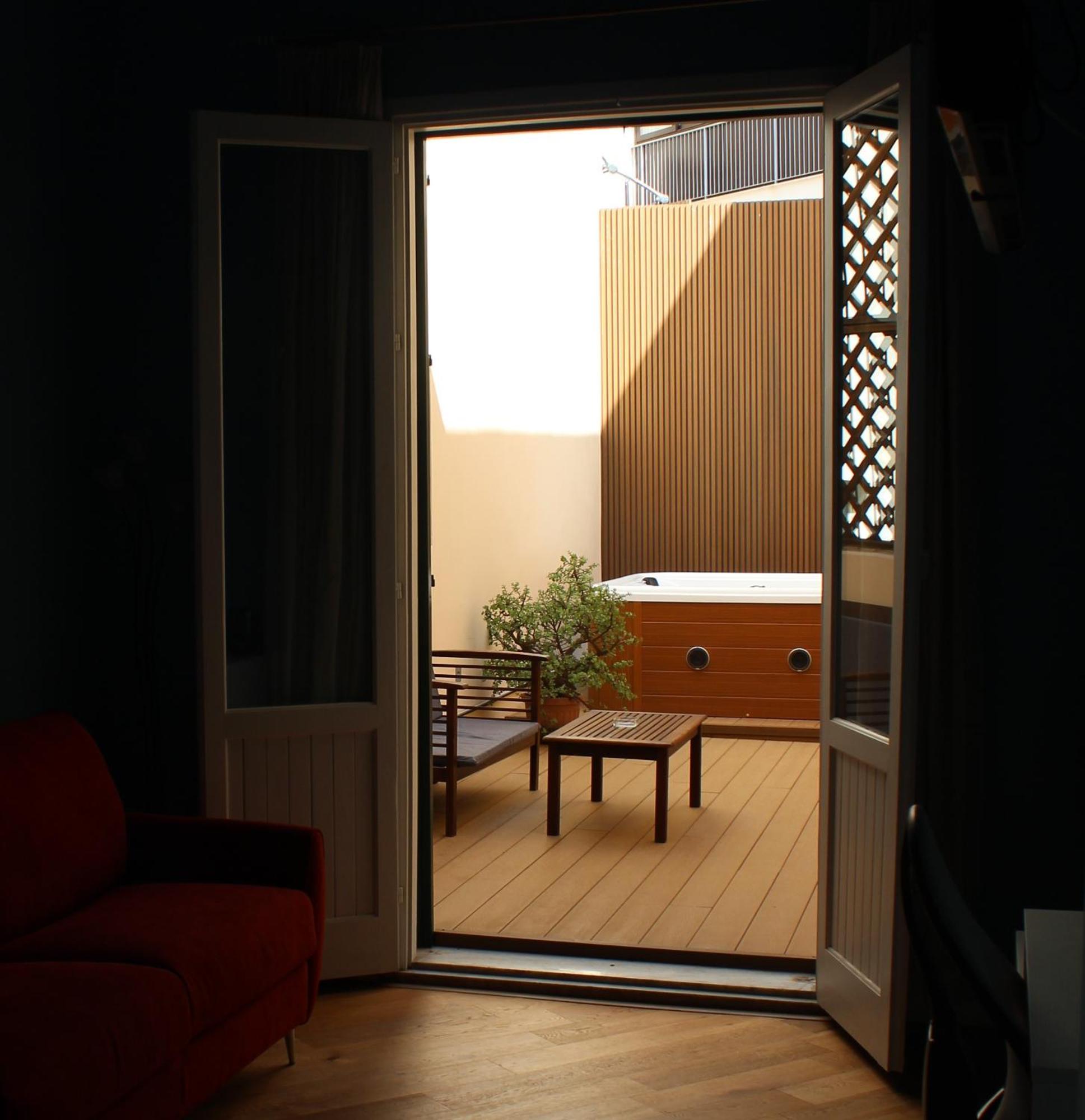 Falstaff Rooms & Suites ปาแลร์โม ภายนอก รูปภาพ