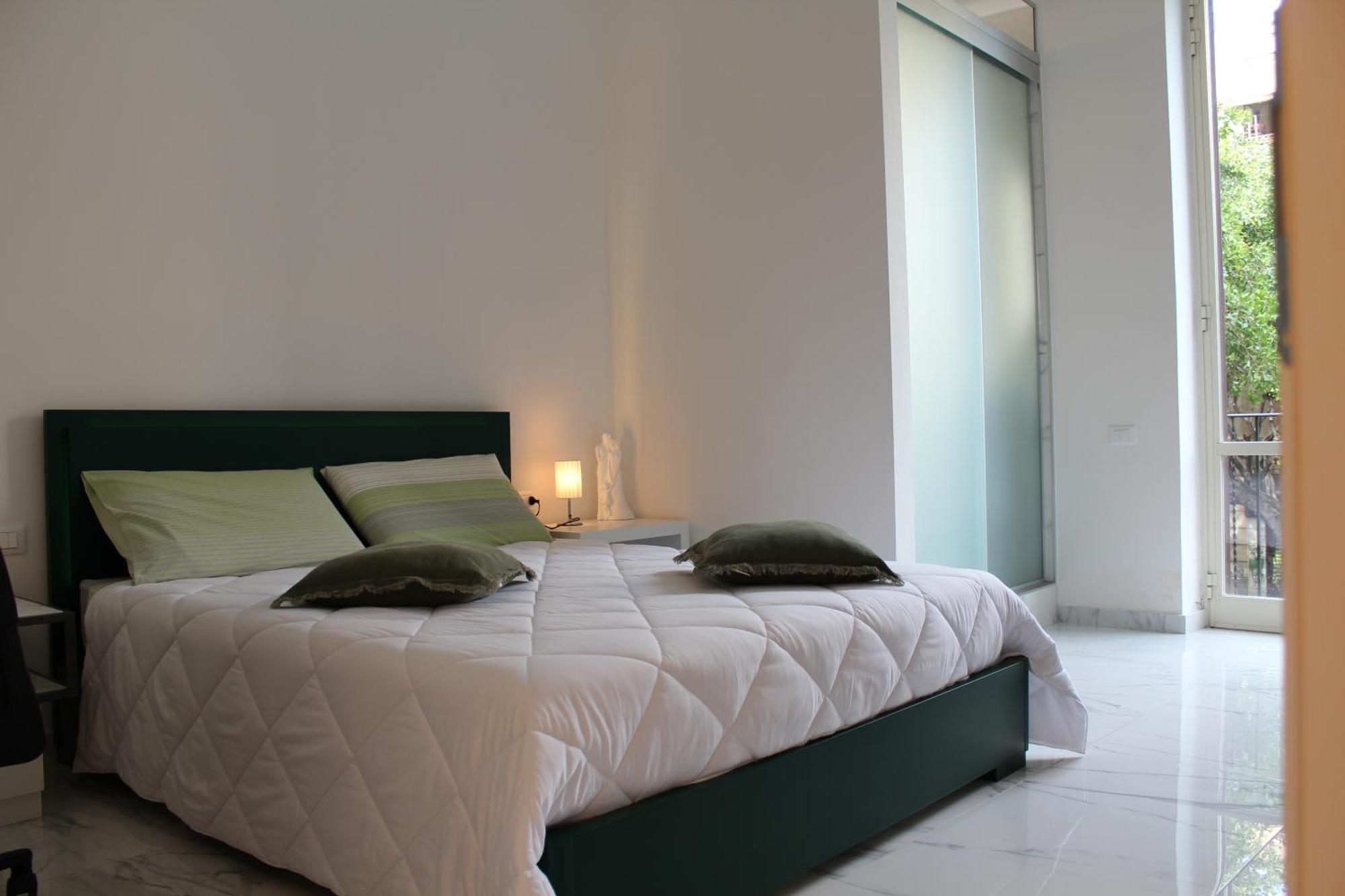 Falstaff Rooms & Suites ปาแลร์โม ภายนอก รูปภาพ